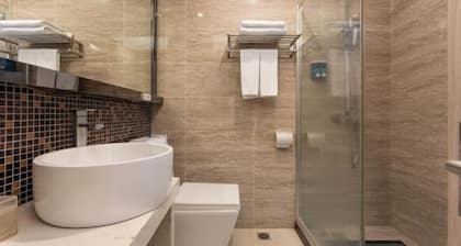 Enping Jindao Business Hotel
