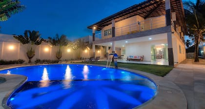 Casa na Praia de Tabuba por Carpediem