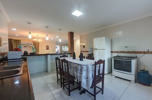Private kitchen - Casa na Praia de Tabuba por Carpediem (Caucaia)