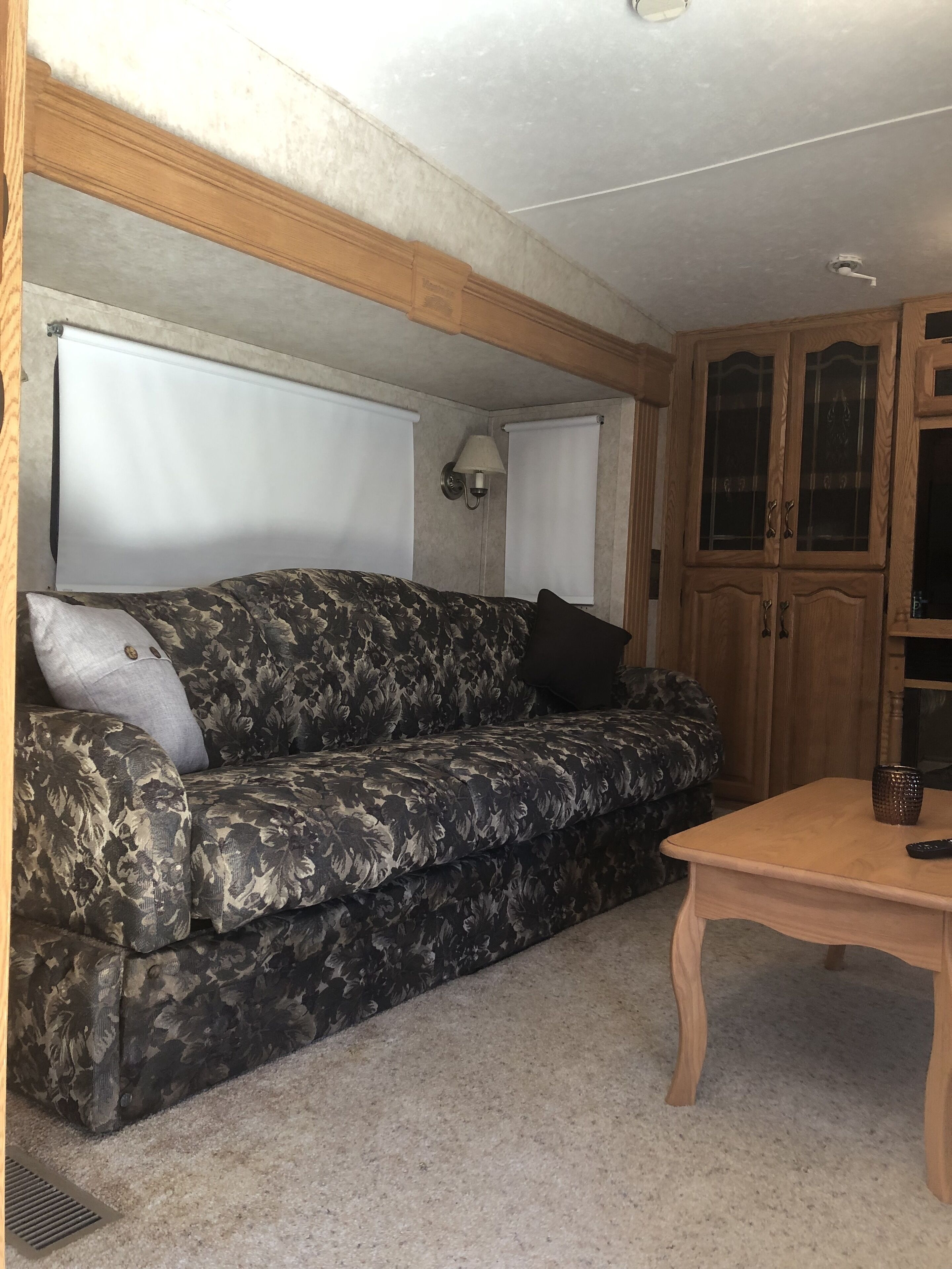 Mountain /Lake Retreat RV Pet Friendly