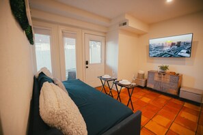 1 soverom, wi-fi (inkludert) og sengetøy