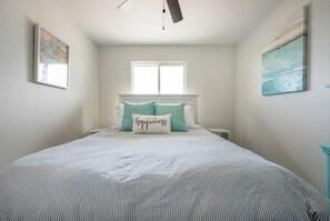 3 soverom, strykejern/-brett, wi-fi (inkludert) og sengetøy