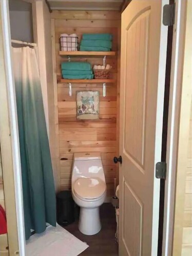 Hoot Owl Cabin: weekly discount $$ available!