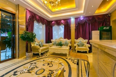 Wanxiang Hotel (Qinzhou Lingshan)