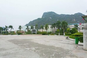 Property grounds - Wanxiang Hotel (Qinzhou Lingshan) (Lingshan)
