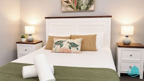3 chambres, fer et planche à repasser, Wi-Fi, draps fournis