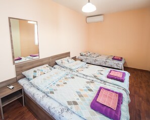 1 Schlafzimmer, Bügeleisen/Bügelbrett, kostenloses WLAN, Bettwäsche