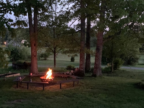 House Mountain Retreat 