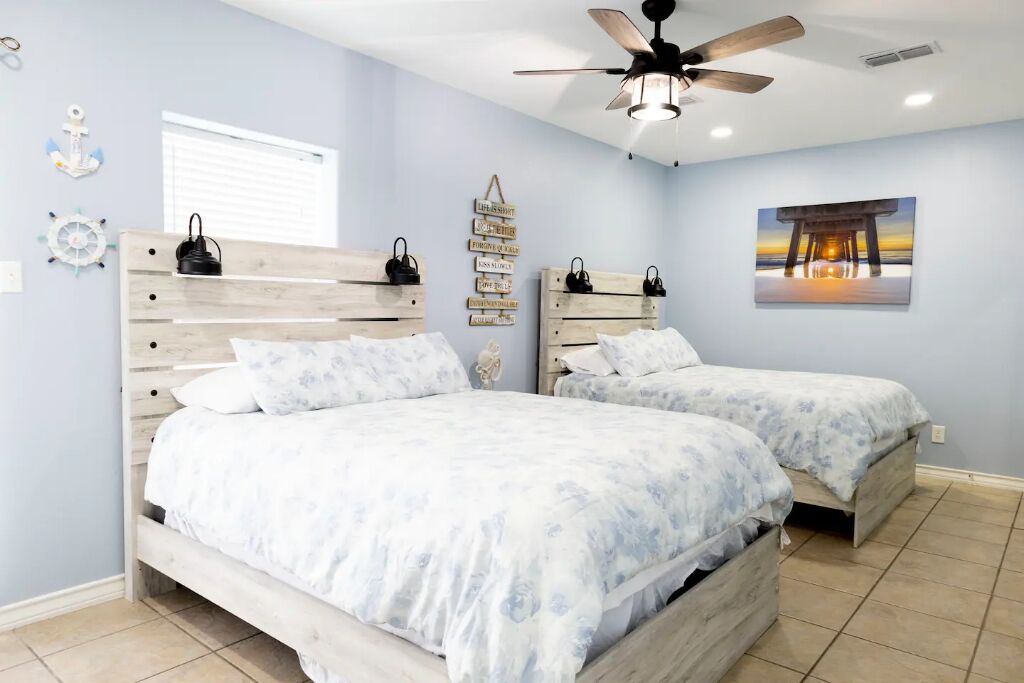 4-Bedroom 3-Full Bath Beach House & Private Pool