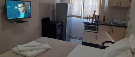 1 室のベッドルーム、WiFi、ベッドシーツ