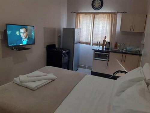 Stamp Africa Bedsitter, Chudleigh Lusaka