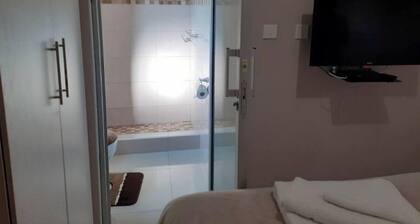 Stamp Africa Bedsitter, Chudleigh Lusaka