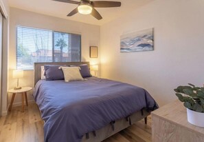 3 bedrooms, desk, iron/ironing board, travel crib