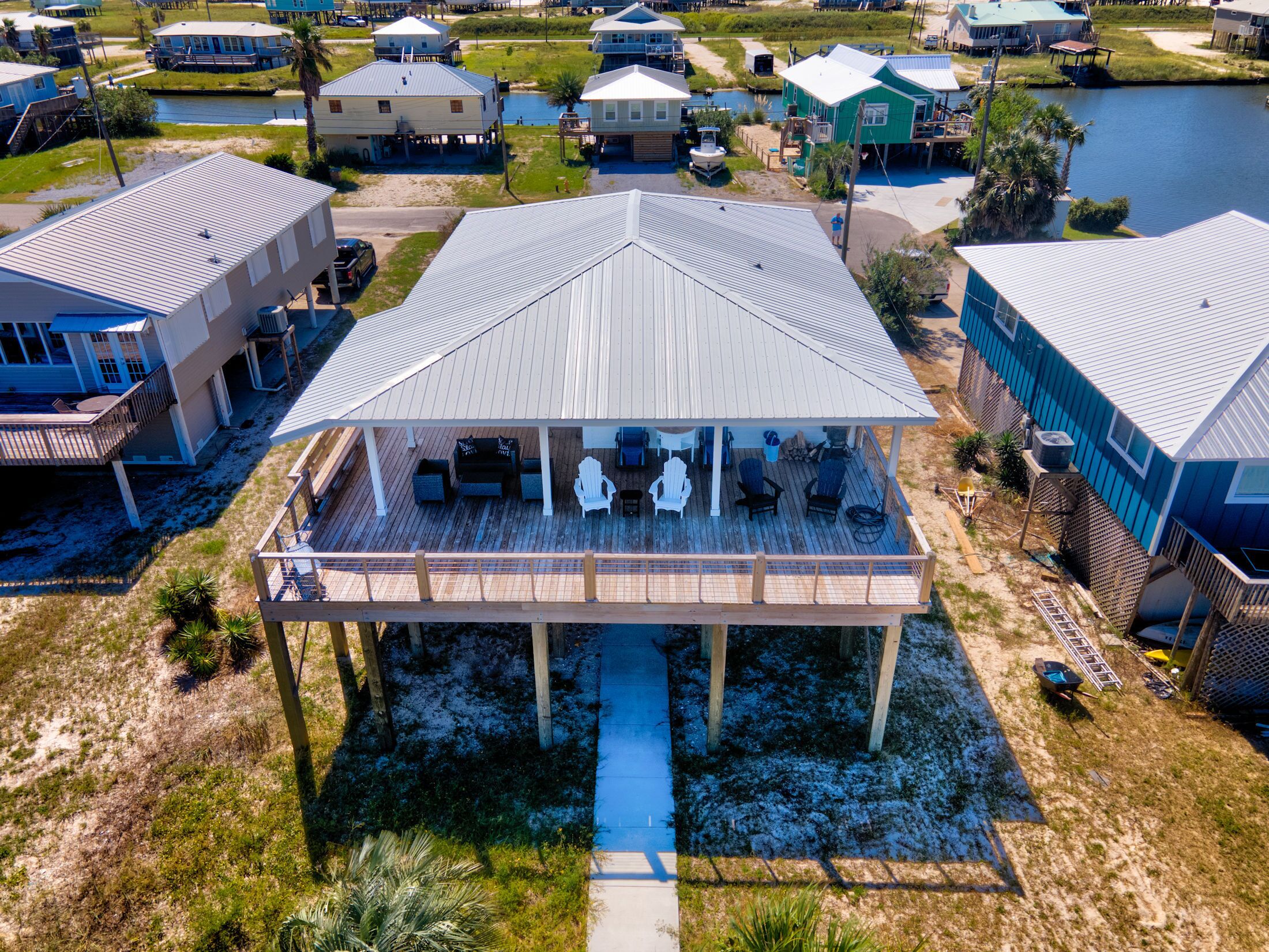 Shore to Please - Waterfront, 3 Bedroom, 2 Bath, Dock, Pet Friendly, Sleeps 8