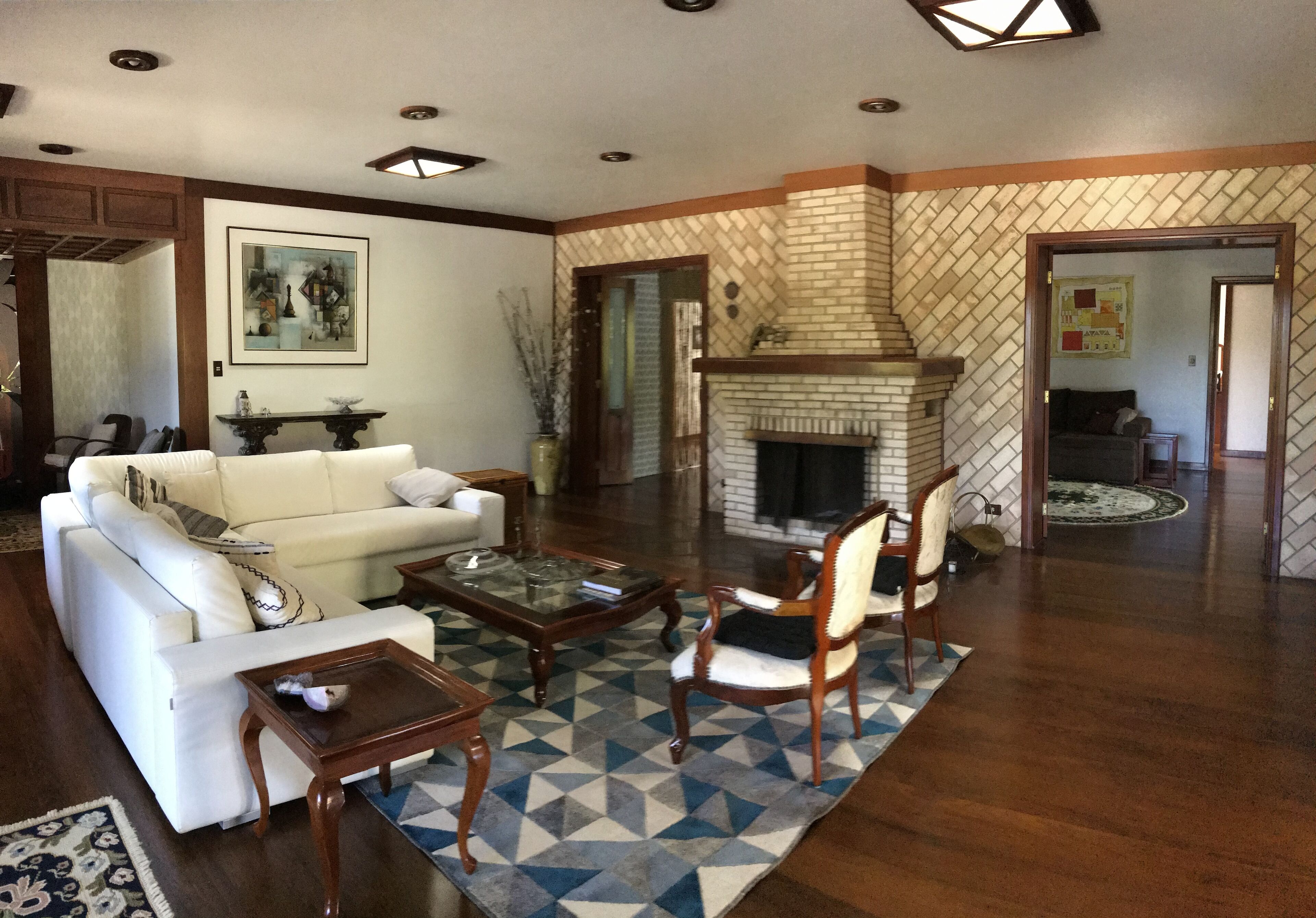 Farm house with 360° view - privacy on top of the mountain with native forest.