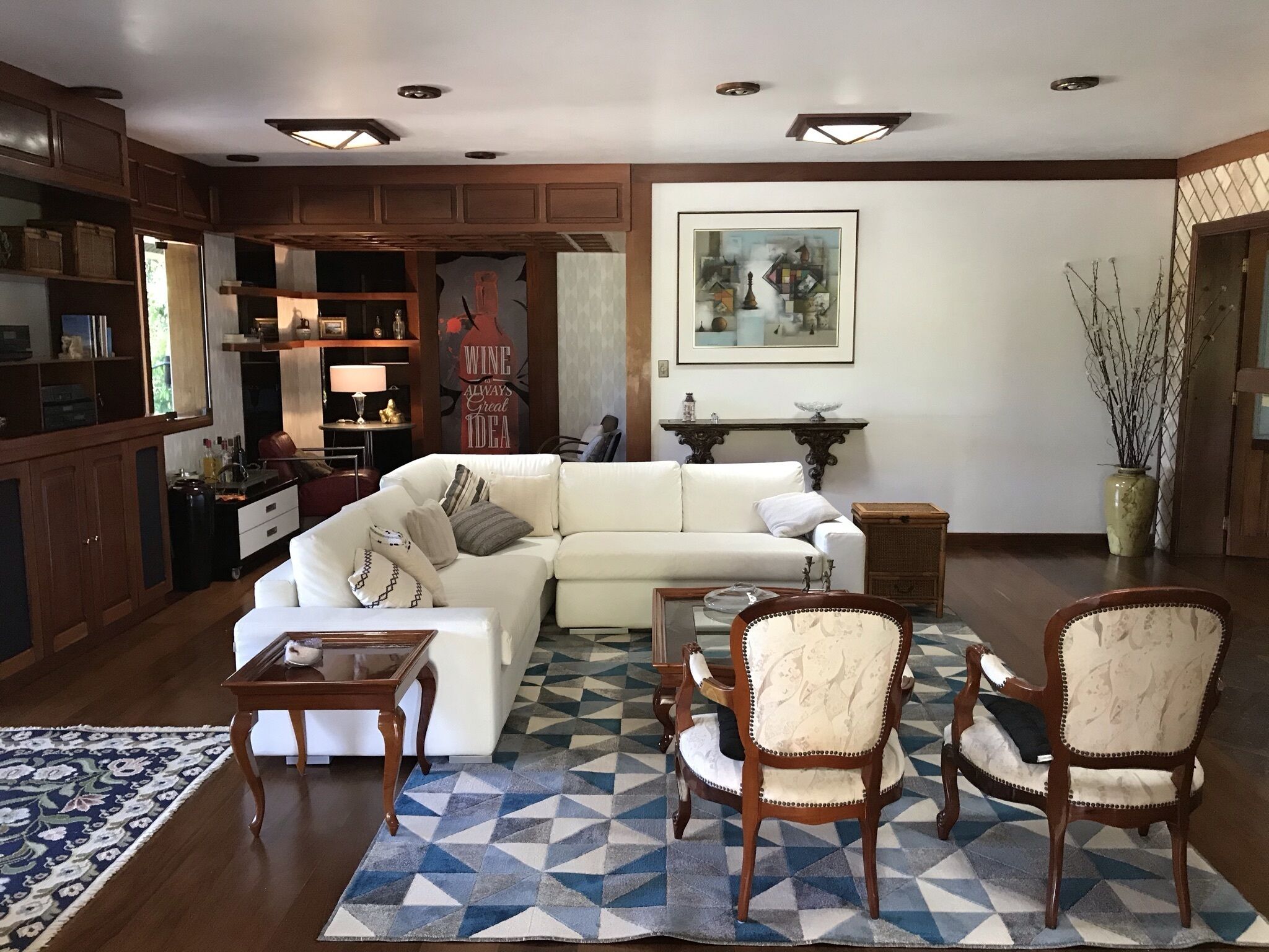 Farm house with 360° view - privacy on top of the mountain with native forest.