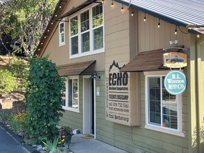 Reception - Yosemite Basecamp (Groveland)