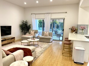 Smart TV, offices, printers