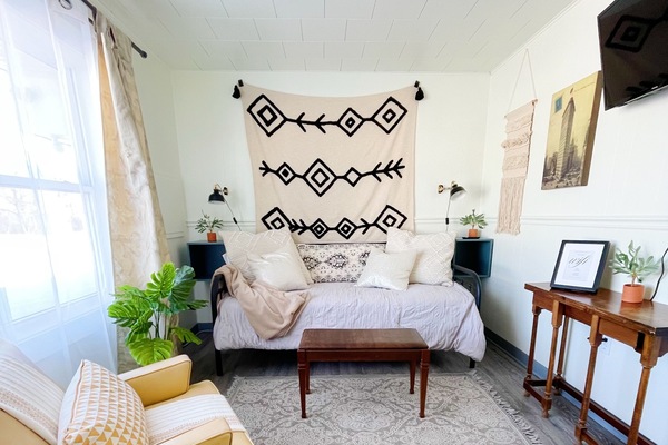 Cozy up on our nap-worthy day bed couch while streaming your favorite Netflix show!