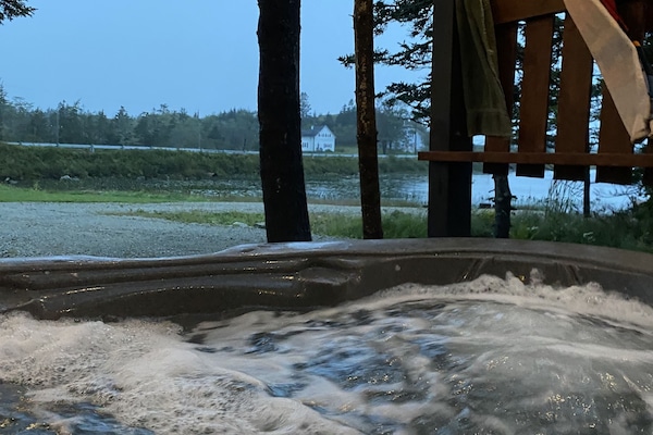 Tina de hidromasaje al aire libre