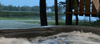 Lakefront country cabin with rustic charm overlooking lake