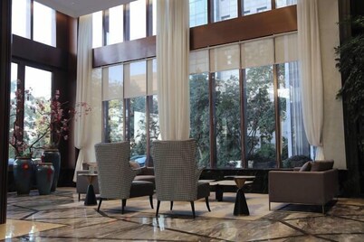 Hangzhou Fuyang Blue Diamond International Castle Hotel