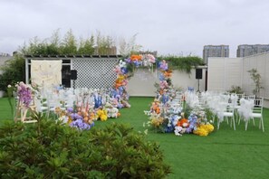 Garden - Hangzhou Fuyang Blue Diamond International Castle Hotel (Hangzhou)