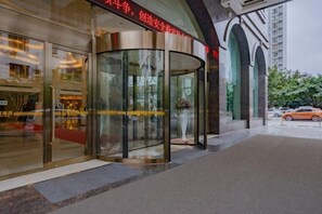 Ảnh chưa phân loại, 2 trong số 63 ảnh, nút