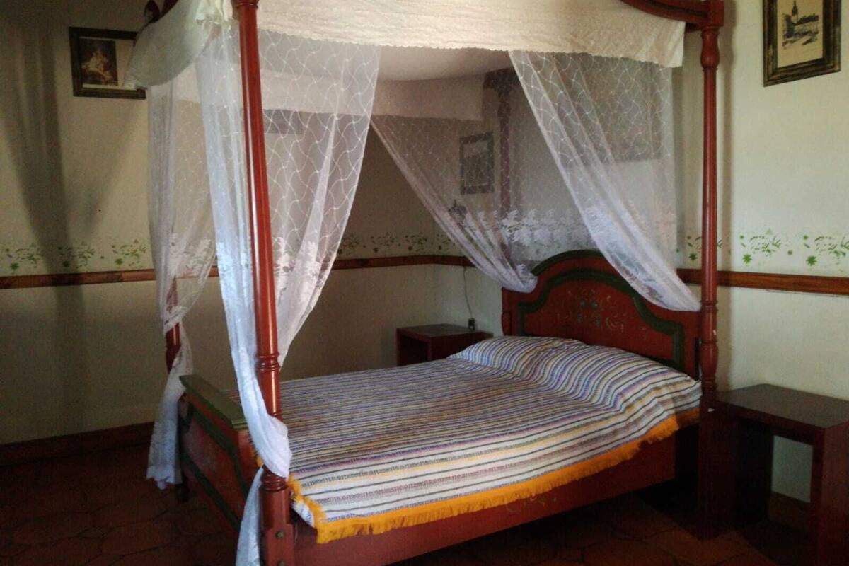 Classic Room | Bed sheets