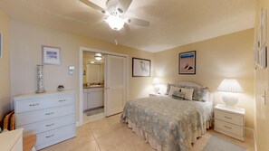 1 室のベッドルーム、インターネット、ベッドシーツ