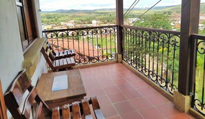 Minibar, in-room safe, laptop workspace, free WiFi - Hotel Las Rocas Resort (Villanueva)