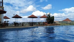 2 outdoor pools, open 7:30 AM to 7:00 PM, pool umbrellas - Hotel Las Rocas Resort (Villanueva)
