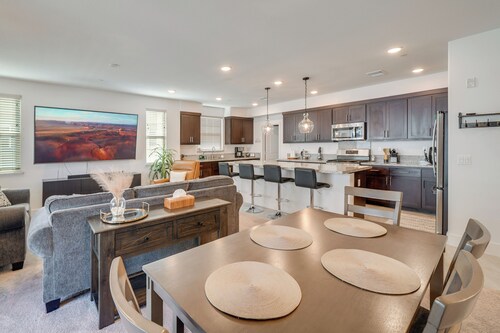 Walk to BART Station! Extended Stay w/ Balcony