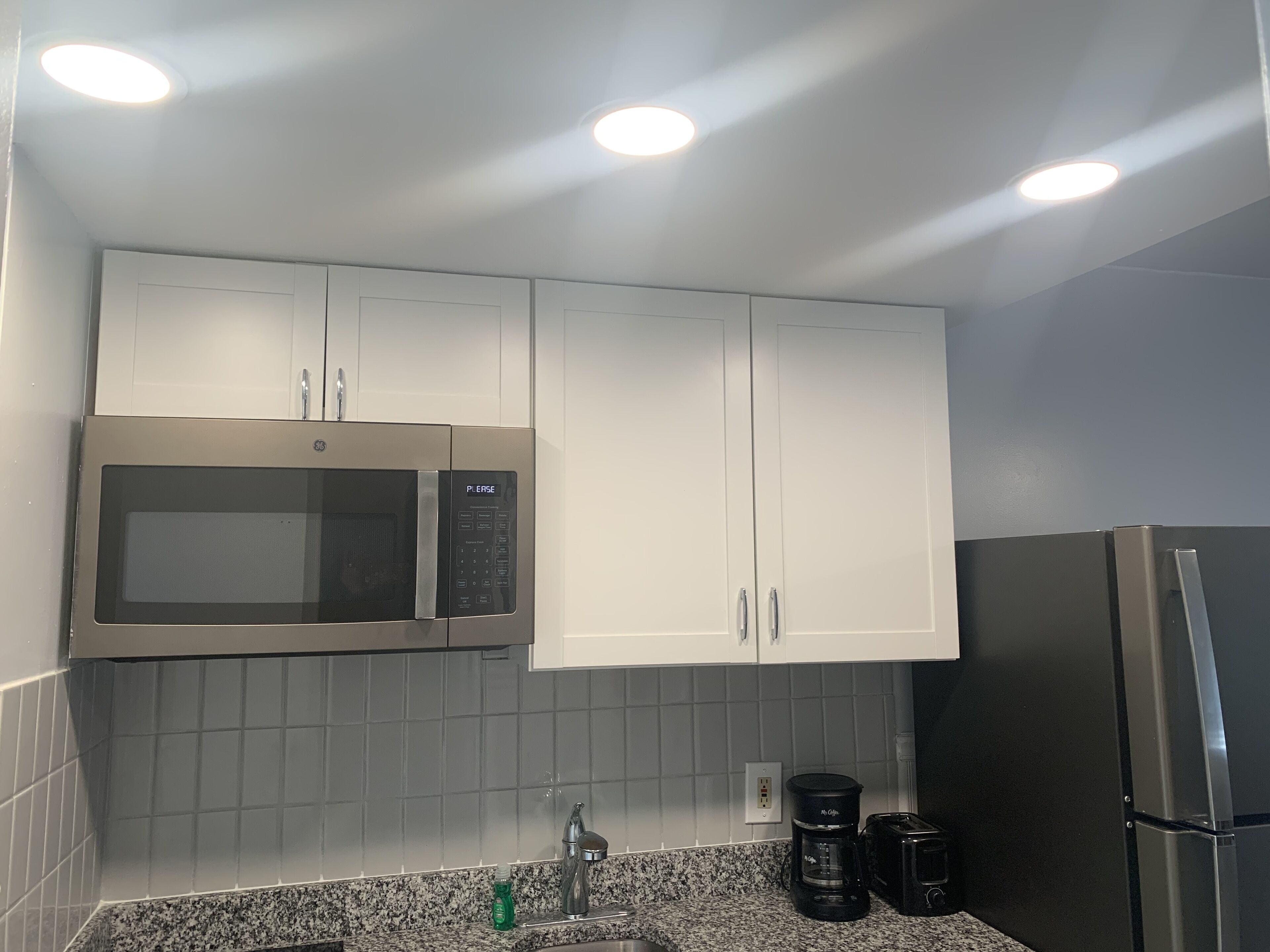 Coffee/tea maker, fridge, microwave, toaster