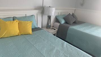 1 bedroom, iron/ironing board, WiFi (free)