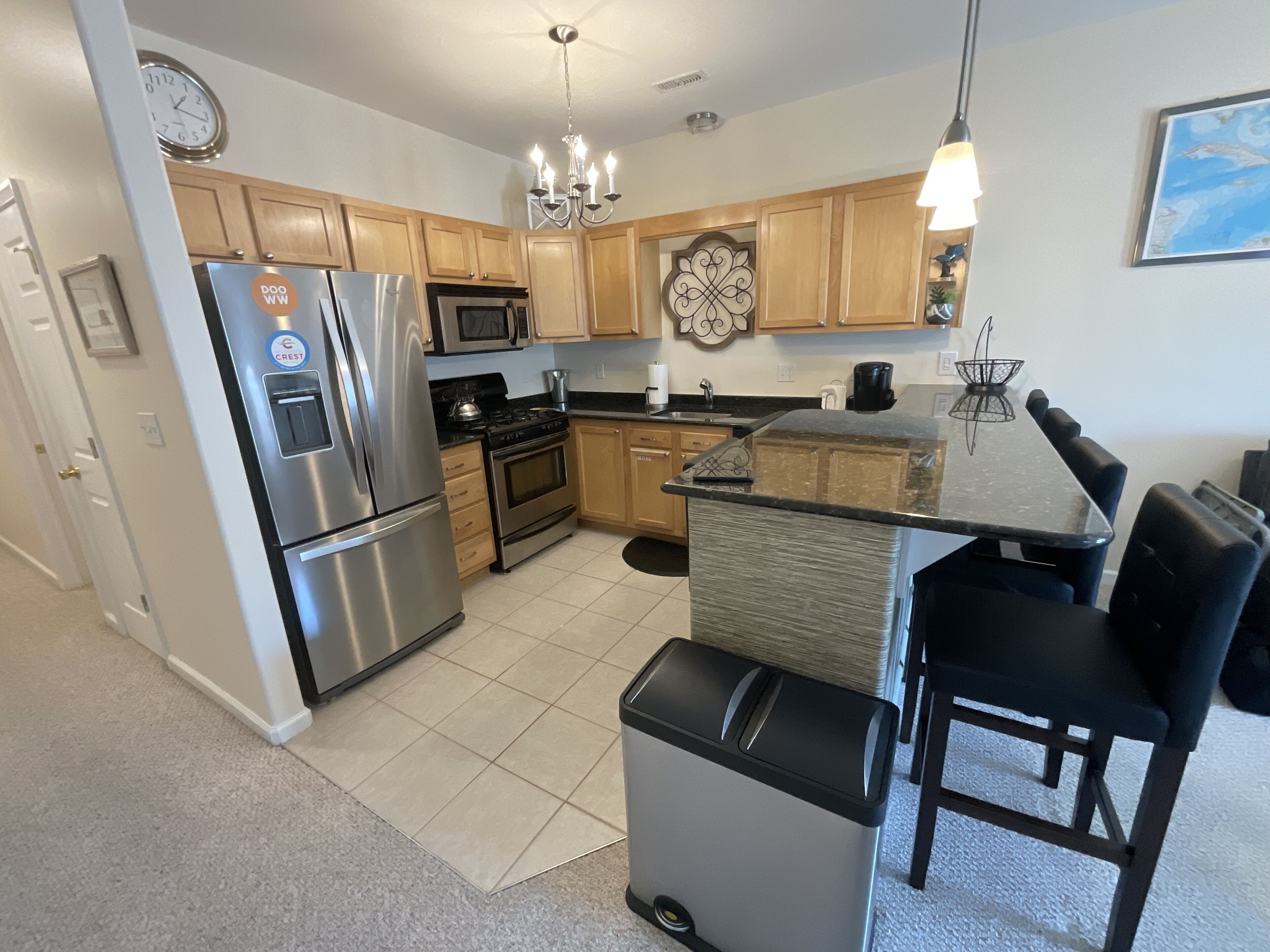 Beautiful Vacation 3 Bedroom Condo one block  from the Beach