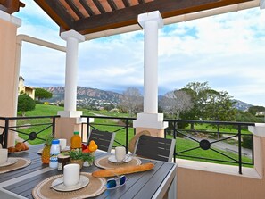 Outdoor dining - Le Belvédère (R0 145) by Interhome (Agay Village Cap Esterel)