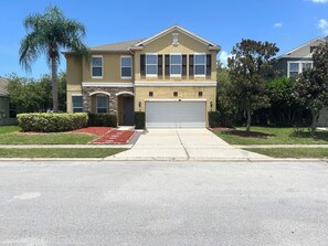 Exterior - Prepared to be impressed! Welcome home! 7 bedroom 4 bathroom with HEATED pool! (Grand Island)