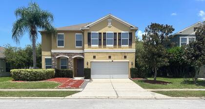 Prepared to be impressed! Welcome home! 7 bedroom 4 bathroom with HEATED pool!