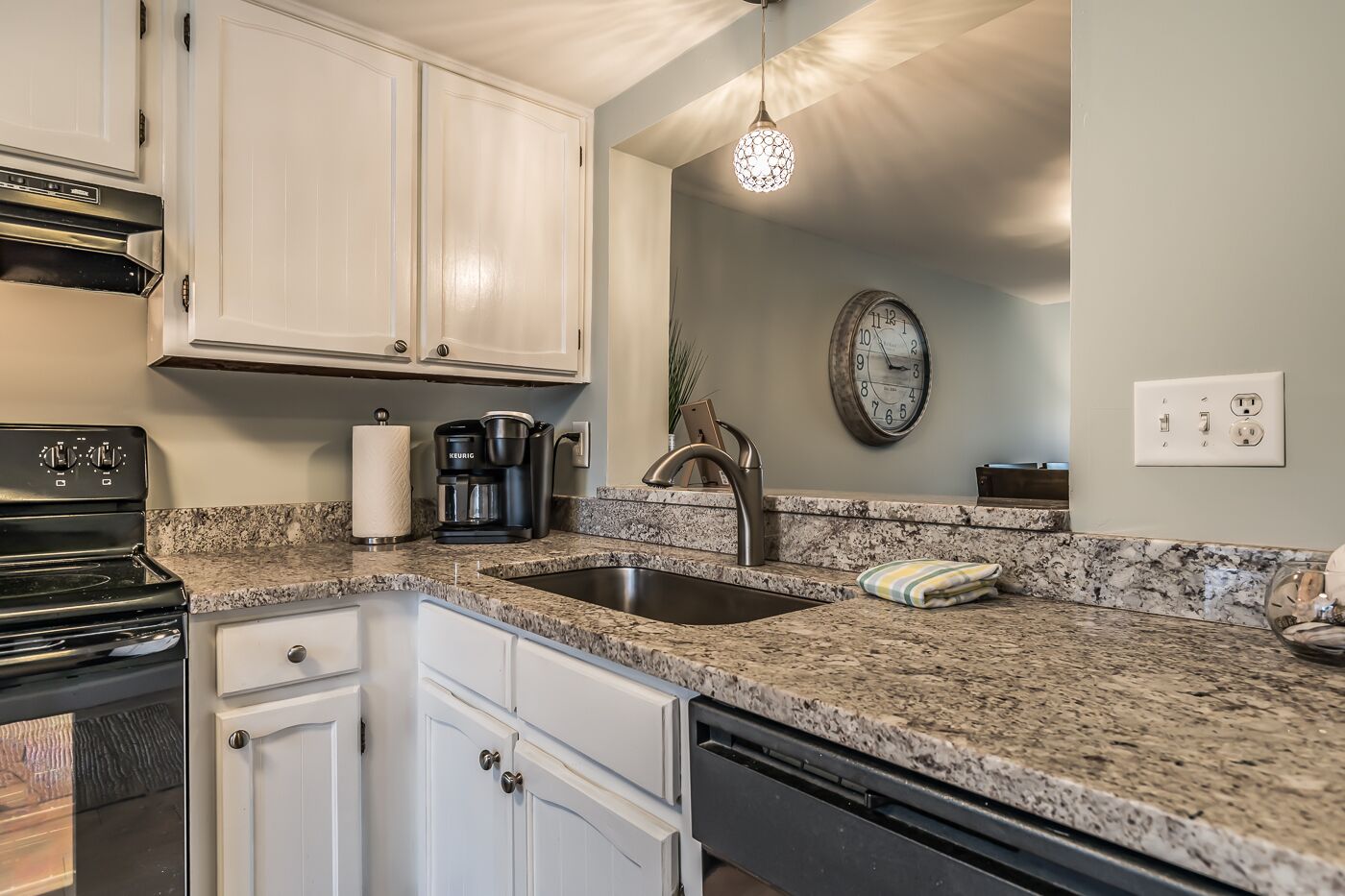 New Listing - Overlooking the Pool with Beach Views