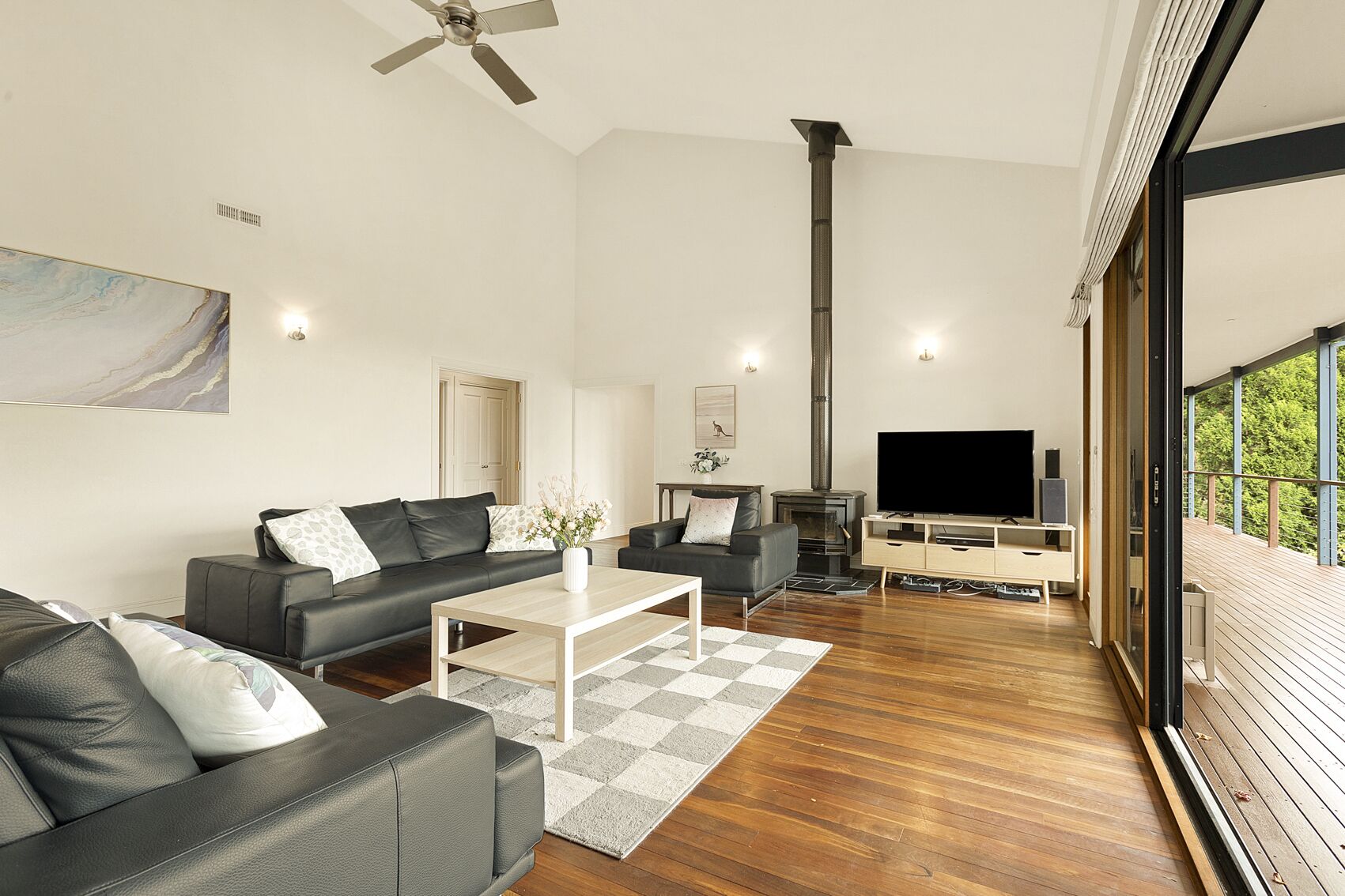 Hanging Garden On Mernda- Mountain view retreat  — image 18