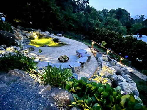 Hanging Garden On Mernda- Mountain view retreat 