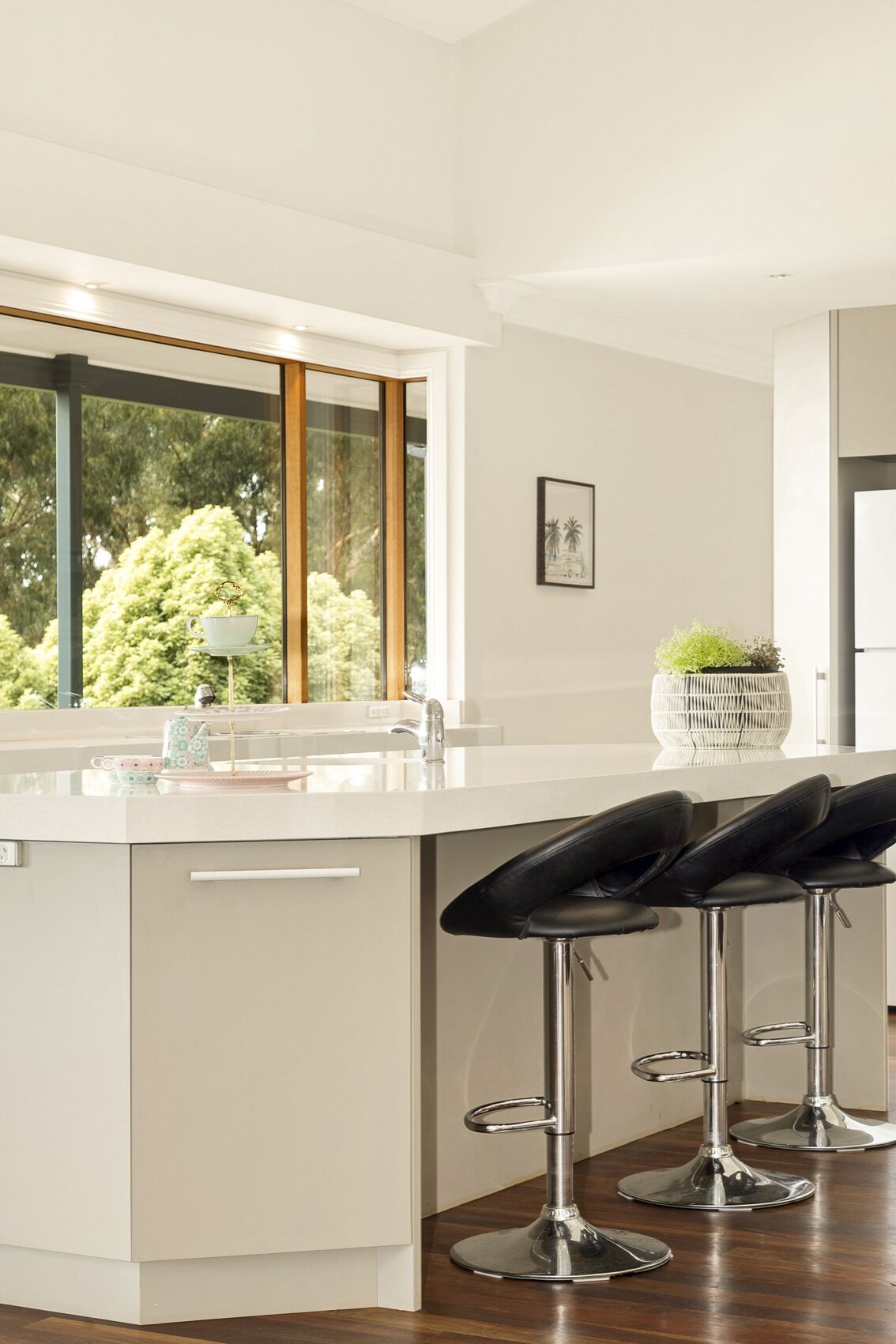 Hanging Garden On Mernda- Mountain view retreat  — image 25