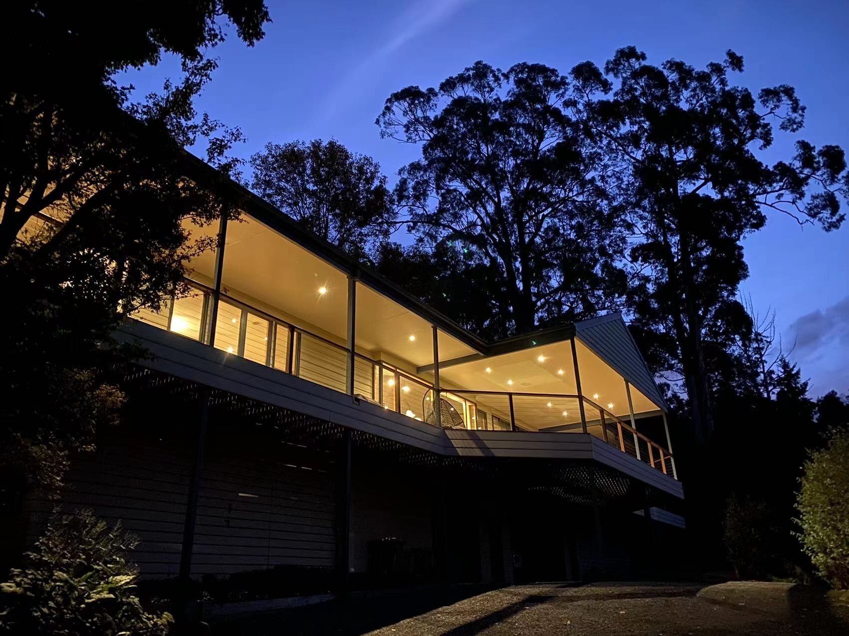 Hanging Garden On Mernda- Mountain view retreat  — image 28