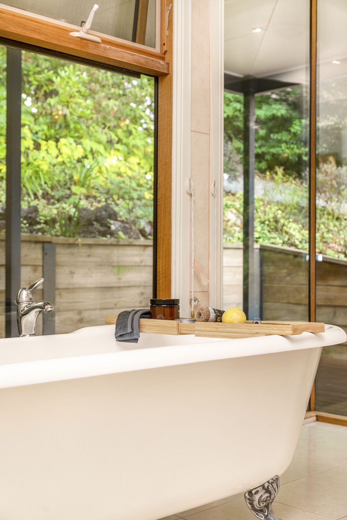 Hanging Garden On Mernda- Mountain view retreat  — image 6