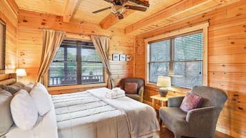 5 bedrooms, free WiFi, bed sheets