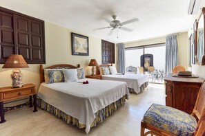 4 habitaciones, tabla de planchar con plancha, wifi y ropa de cama 