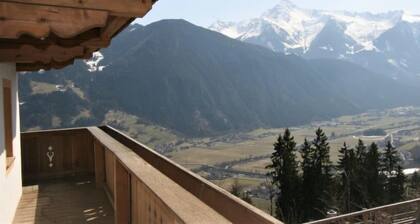 Lamplberg by Interhome