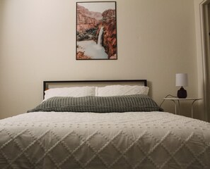 4 camere, una scrivania, ferro/asse da stiro, Wi-Fi gratuito