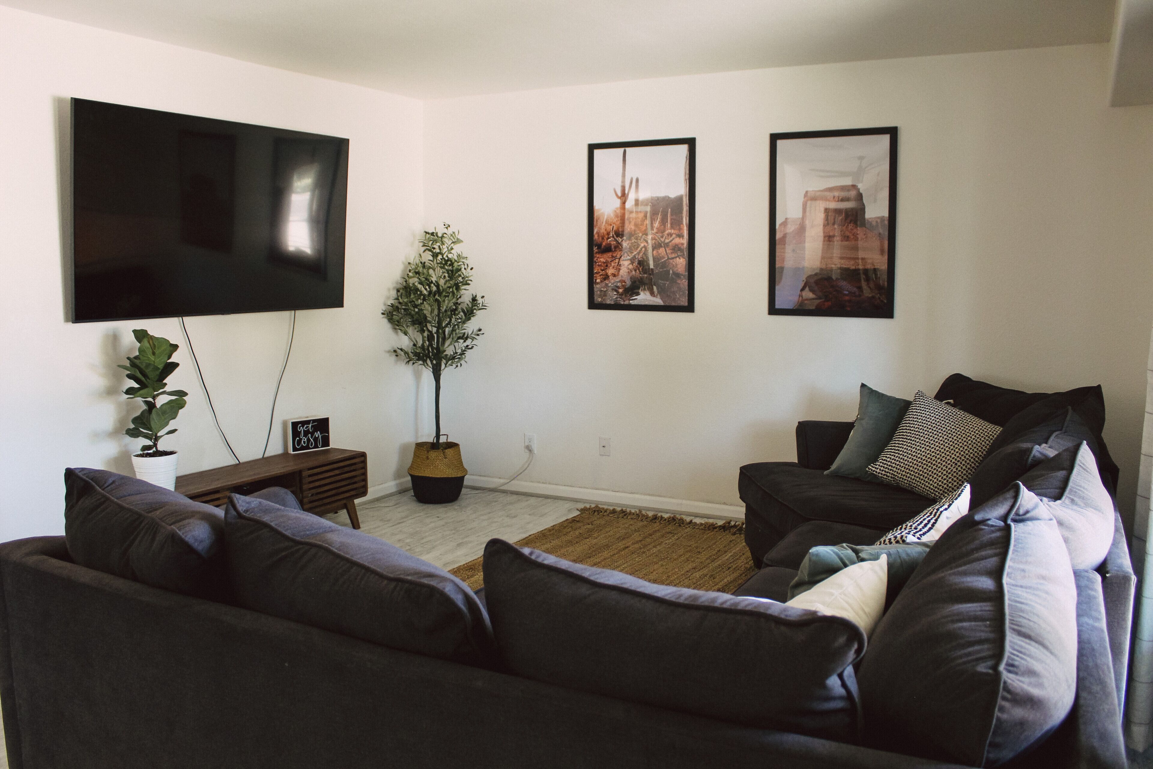 The Desert Sunset: 4 BDR, 5 Beds, Private pool